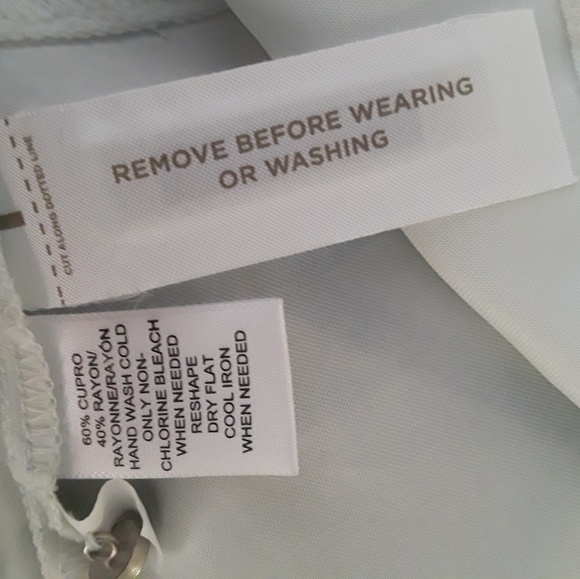 🍁🍁🍁NWT Lou & Grey Light Blue Sleeveless  Top - Picture 5 of 8